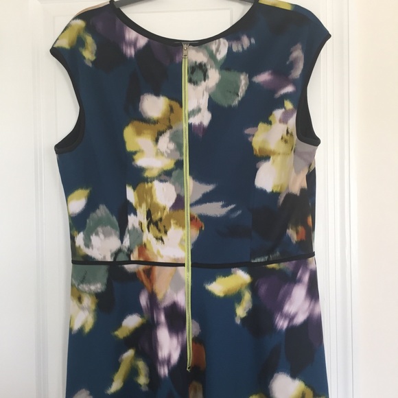 ❤️4/$25 ❤️ Established 1962 Floral Sheath Dress - Picture 6 of 11